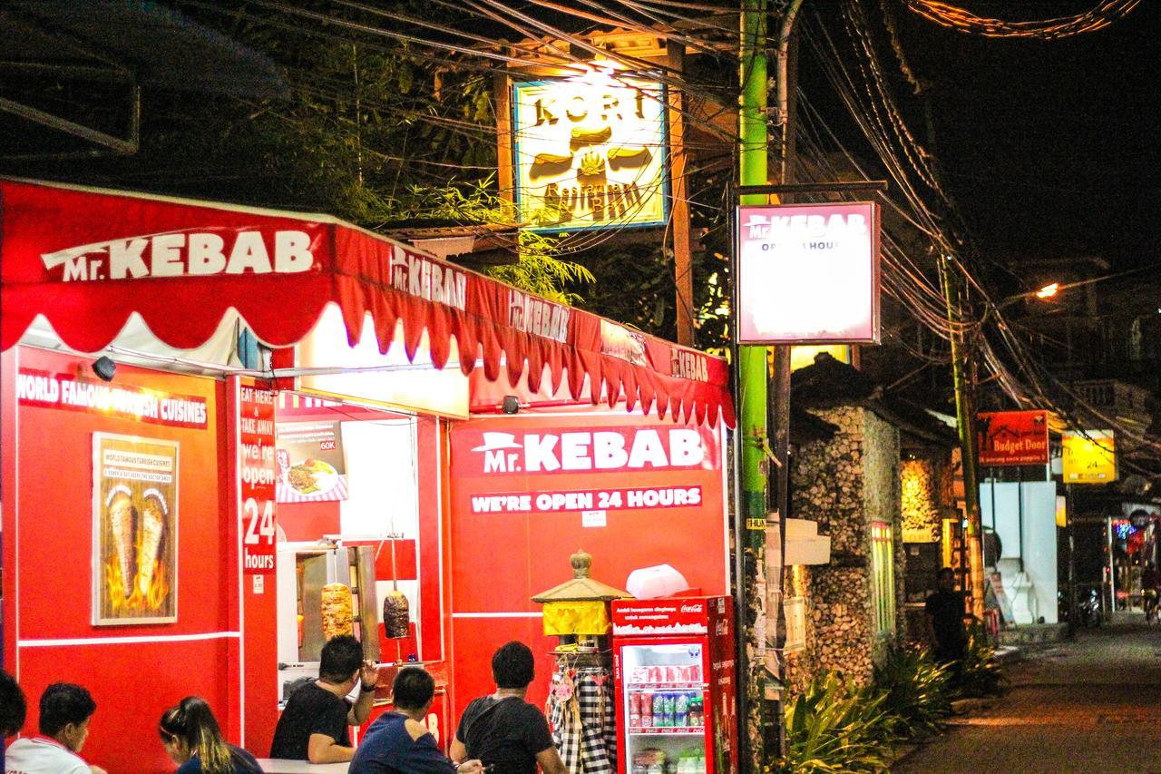 Budhi Beach Inn Kuta  Exterior photo